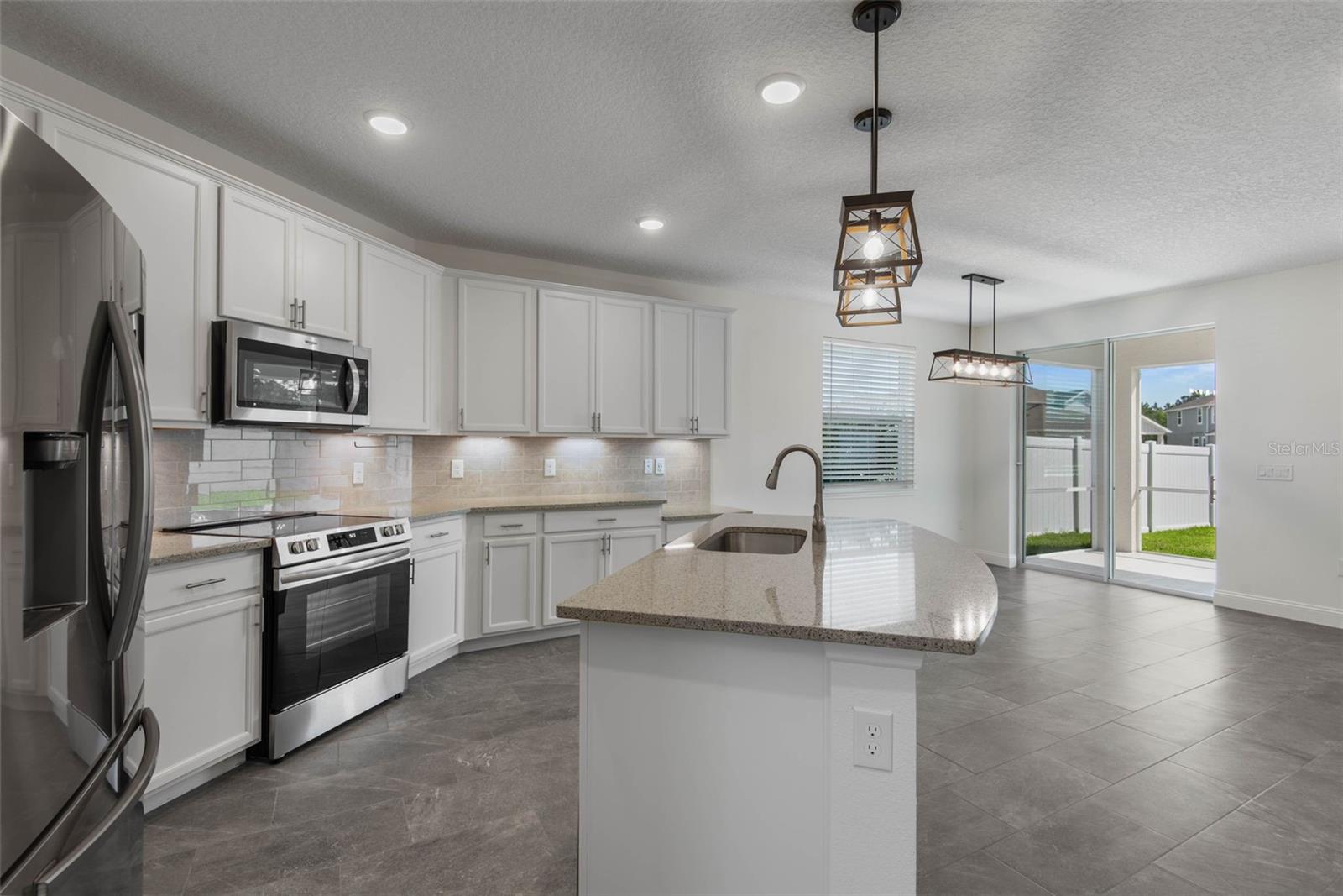 Image 22 of 90 For 1 Ridge Road