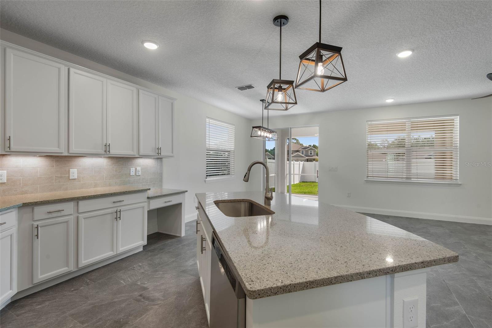 Image 23 of 90 For 1 Ridge Road