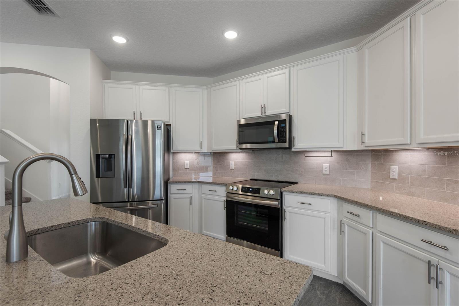 Image 26 of 90 For 1 Ridge Road