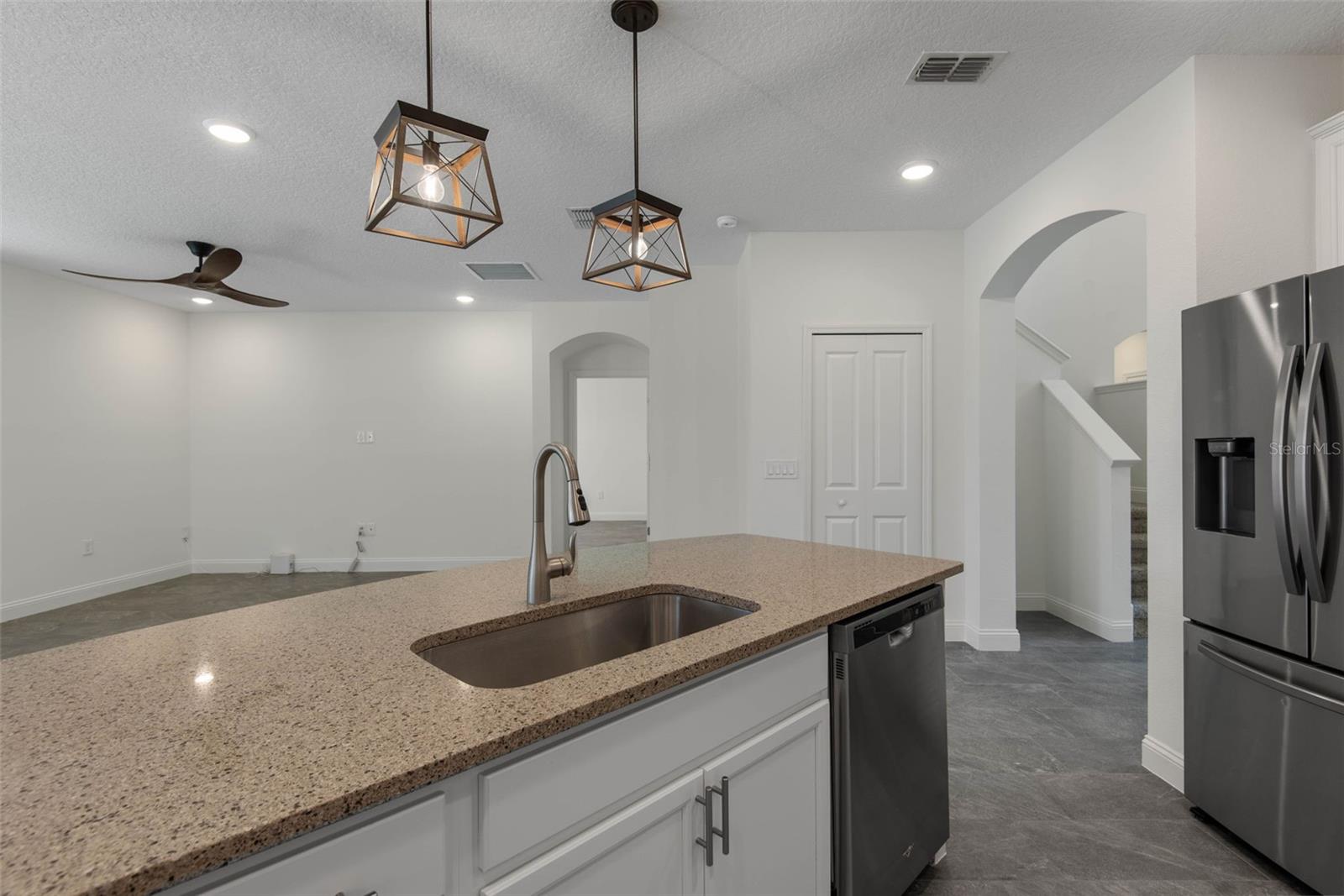 Image 27 of 90 For 1 Ridge Road