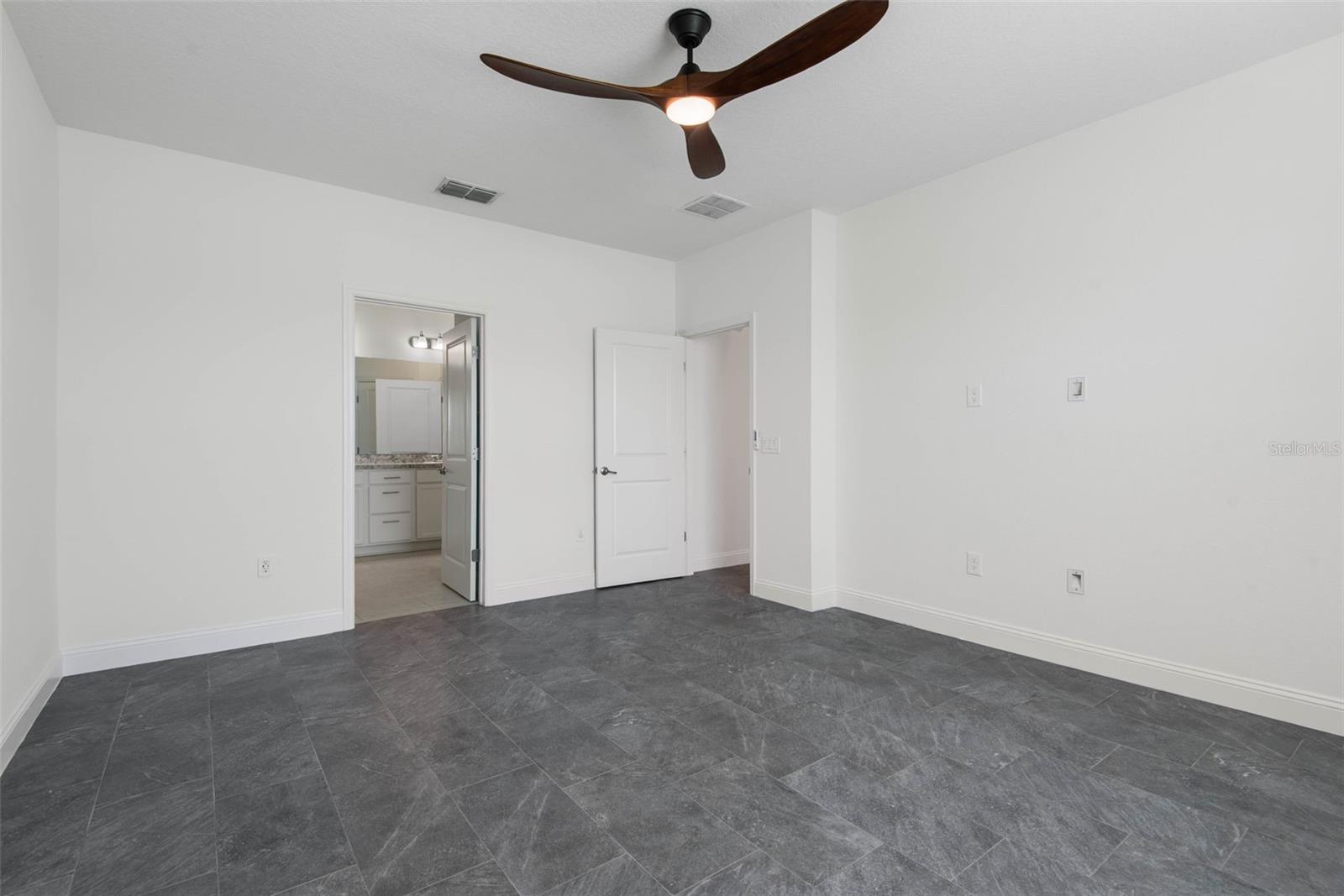 Image 30 of 90 For 1 Ridge Road