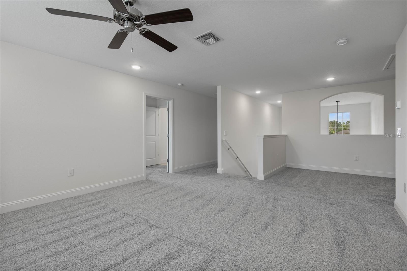 Image 40 of 90 For 1 Ridge Road