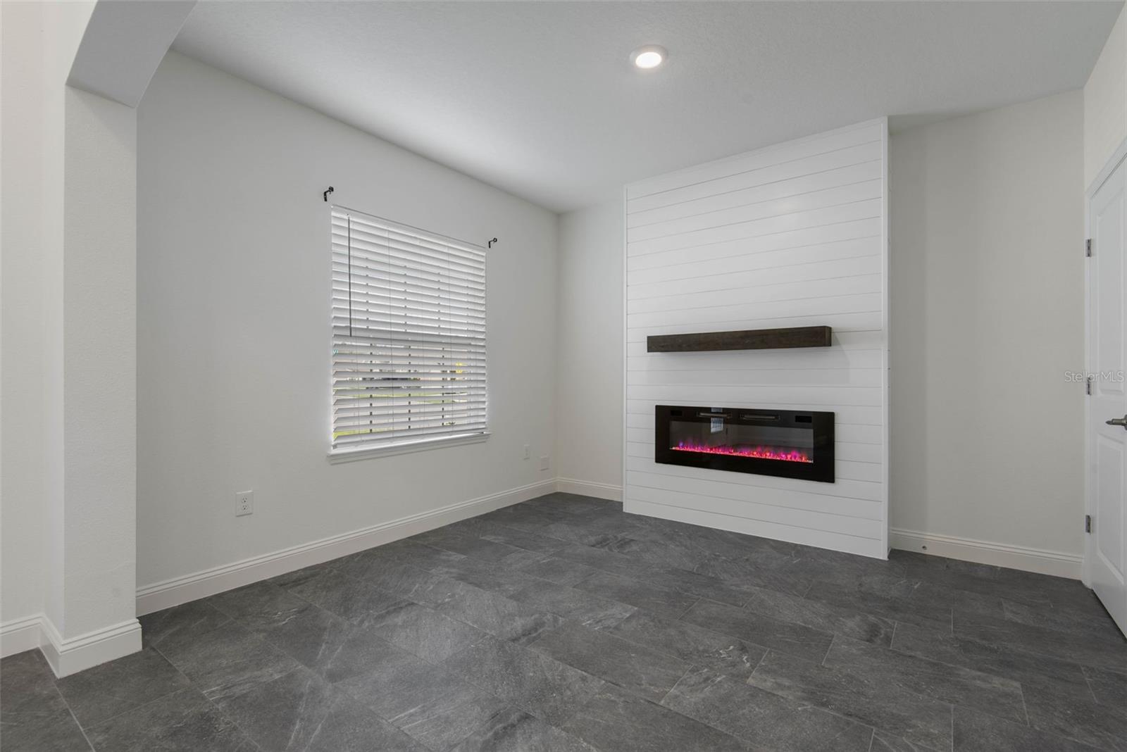 Image 9 of 90 For 1 Ridge Road