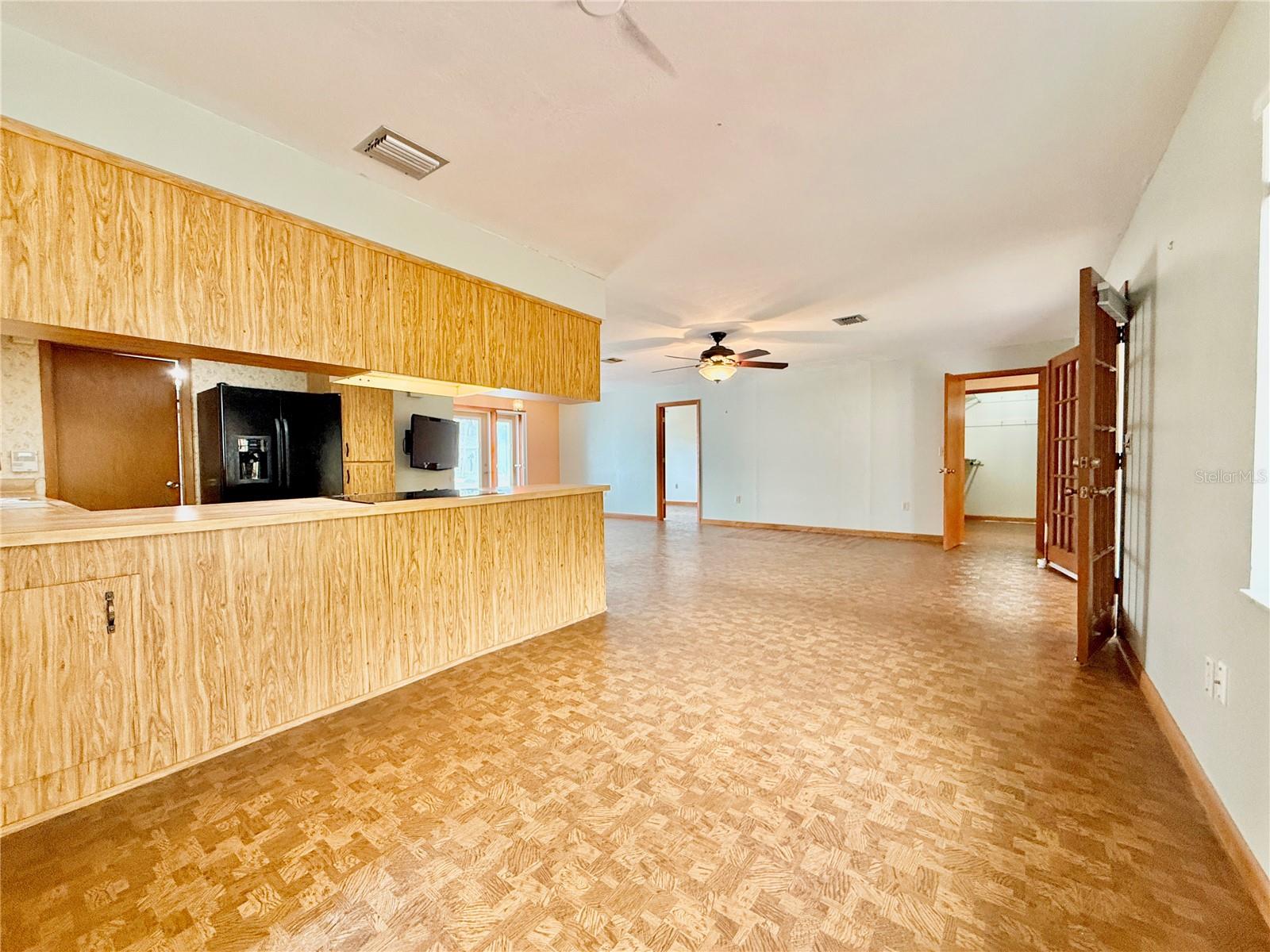 Image 12 of 42 For 1624 Daytona Avenue