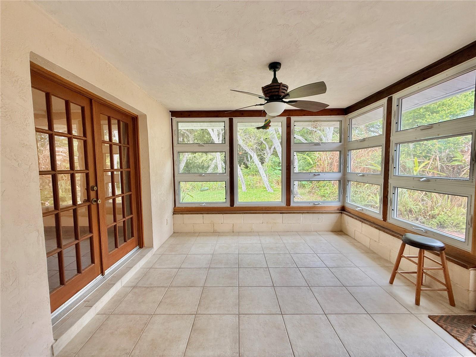 Image 14 of 42 For 1624 Daytona Avenue