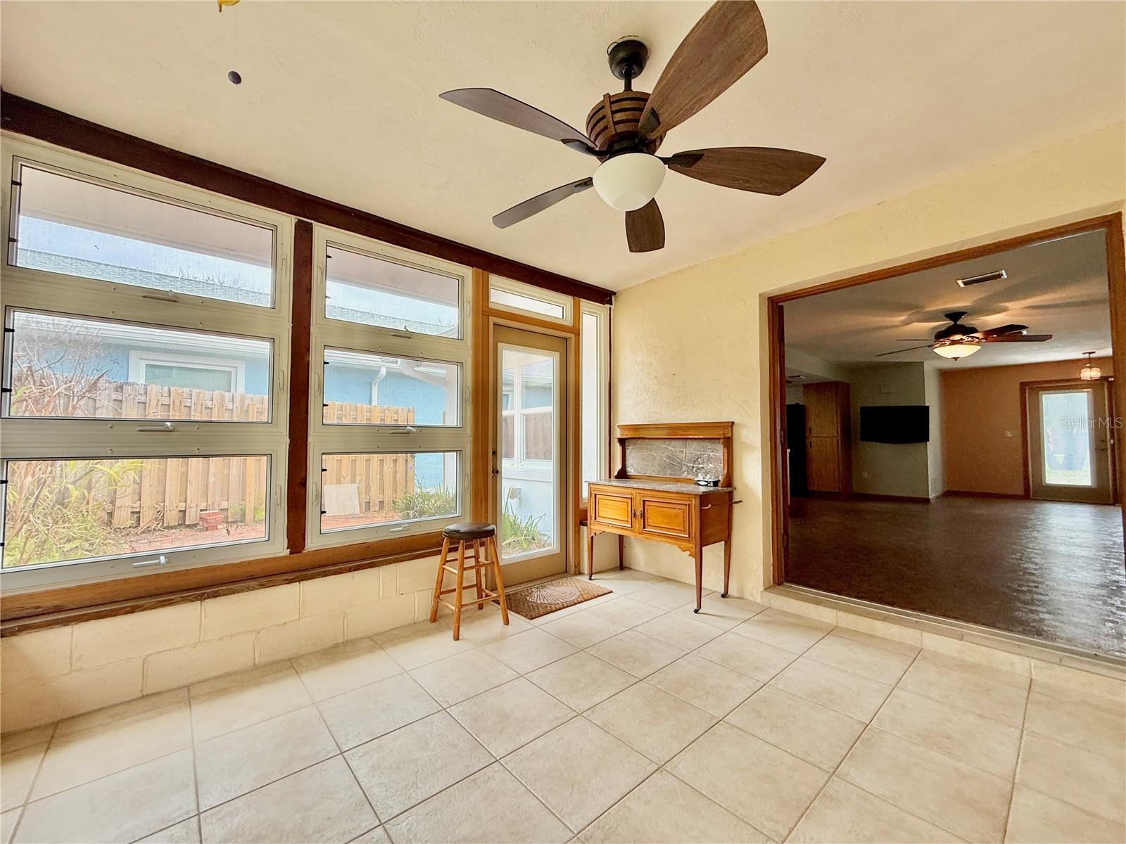 Image 15 of 42 For 1624 Daytona Avenue