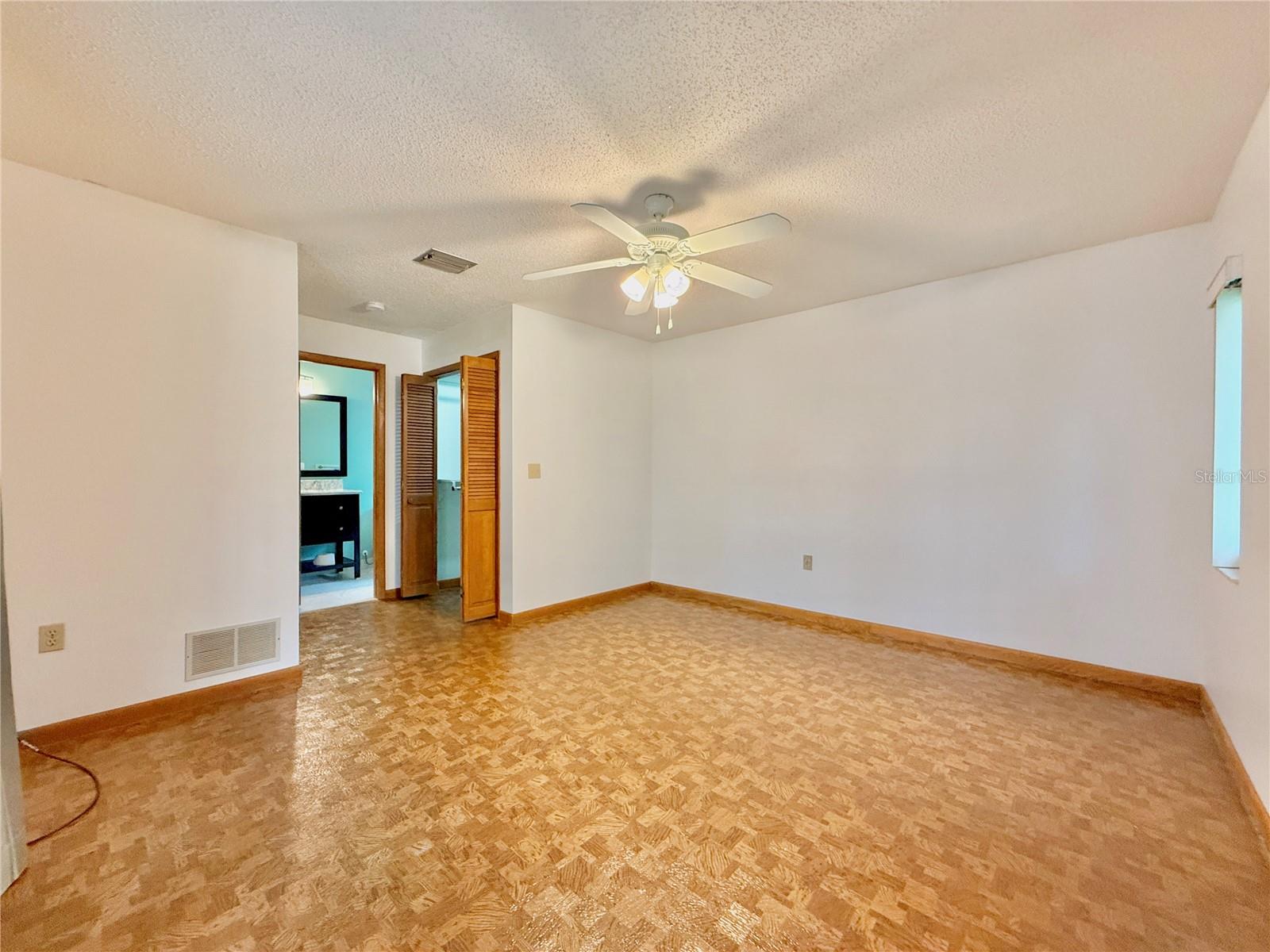 Image 24 of 42 For 1624 Daytona Avenue