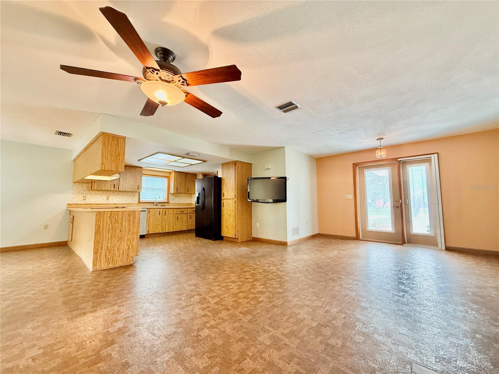 Image 29 of 42 For 1624 Daytona Avenue