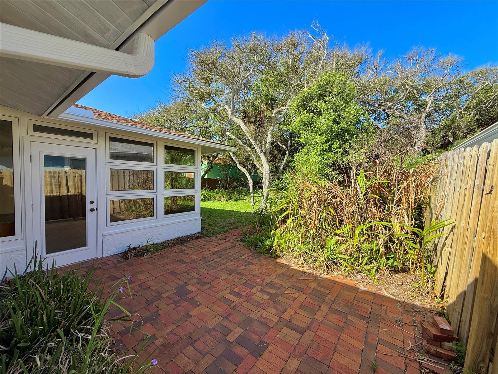 Image 37 of 42 For 1624 Daytona Avenue