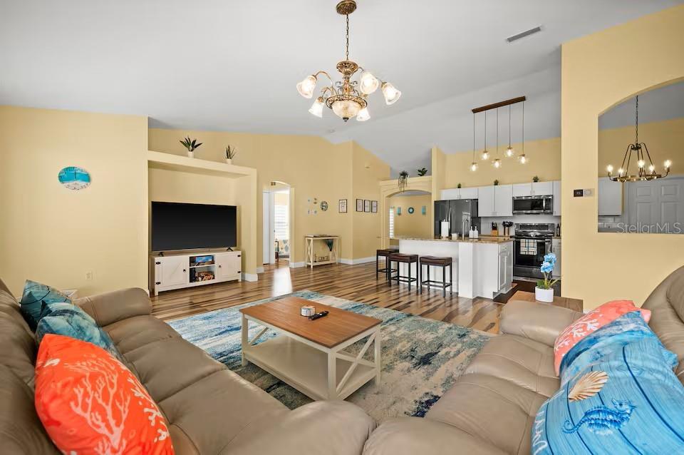 Image 21 of 51 For 3 Ryecroft Lane