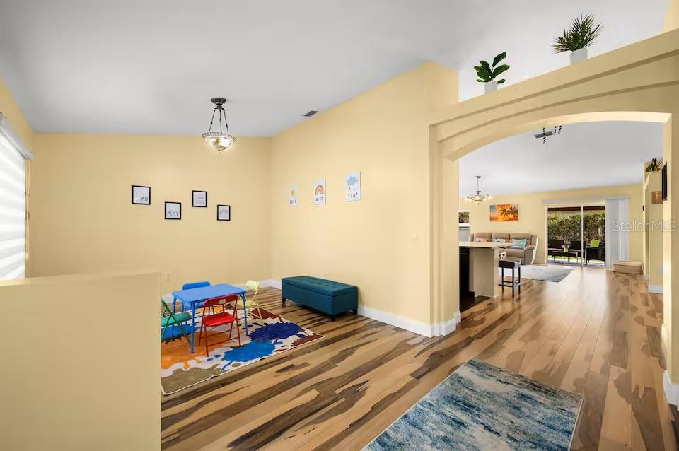 Image 25 of 51 For 3 Ryecroft Lane