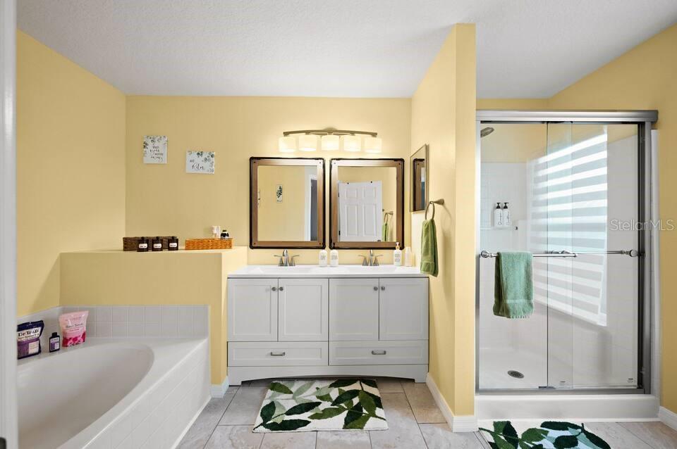 Image 26 of 51 For 3 Ryecroft Lane