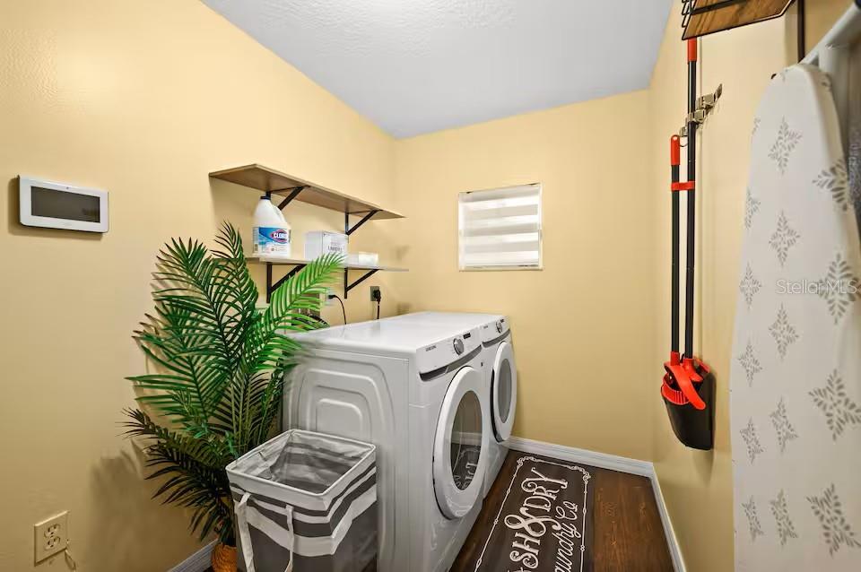 Image 39 of 51 For 3 Ryecroft Lane