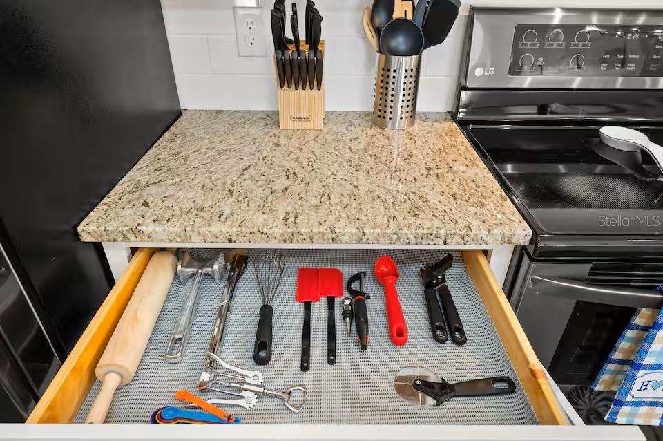 Image 50 of 51 For 3 Ryecroft Lane