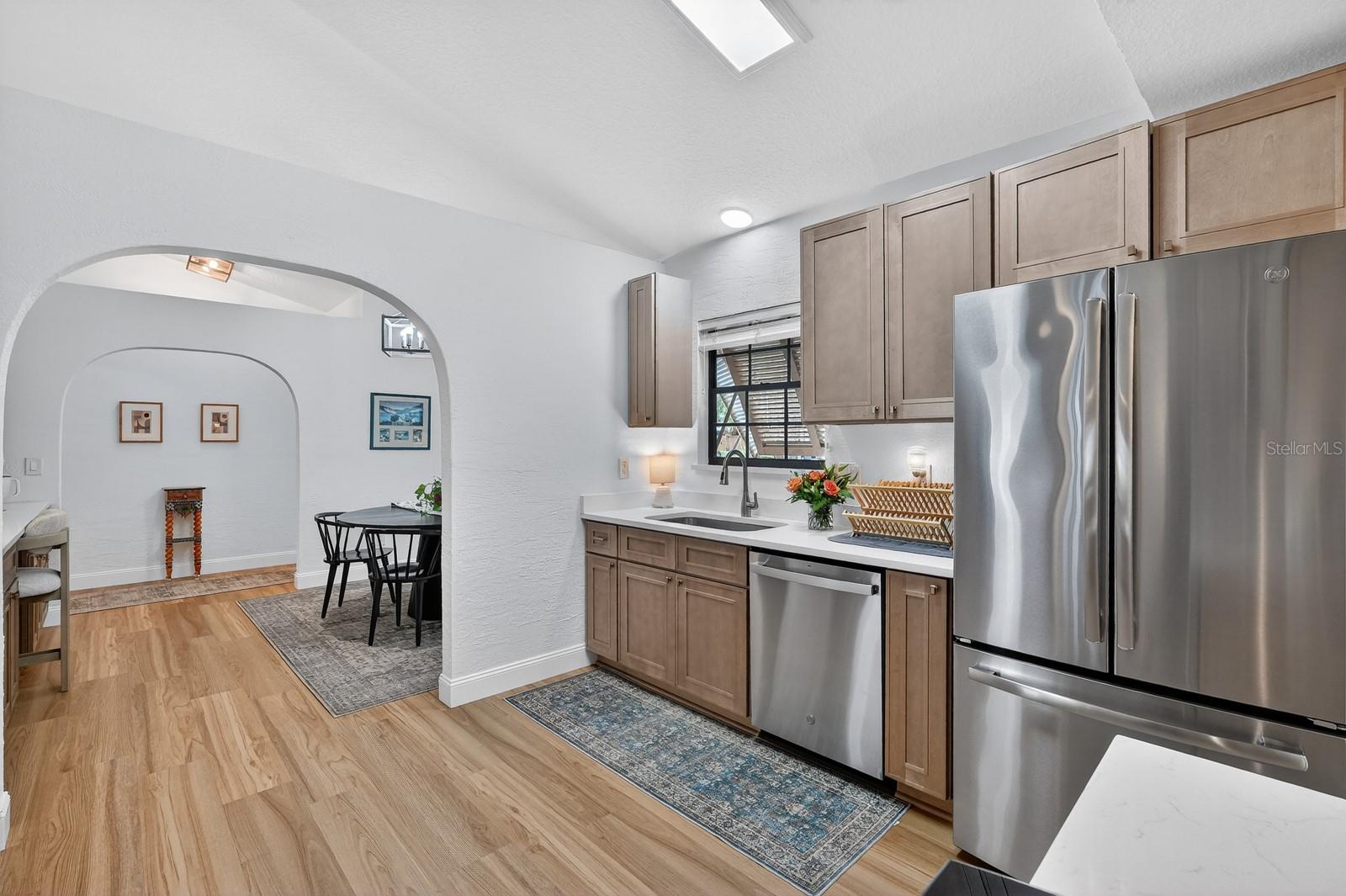 Image 10 of 42 For 5929 Hatteras Drive