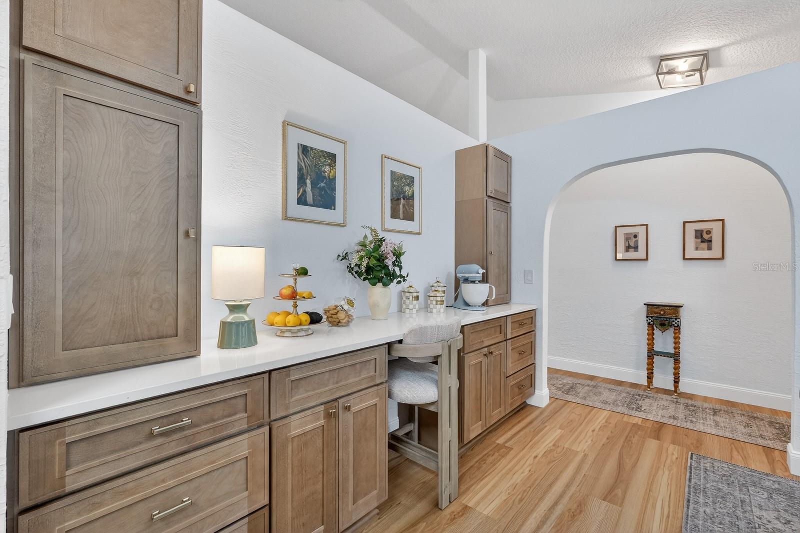 Image 14 of 42 For 5929 Hatteras Drive