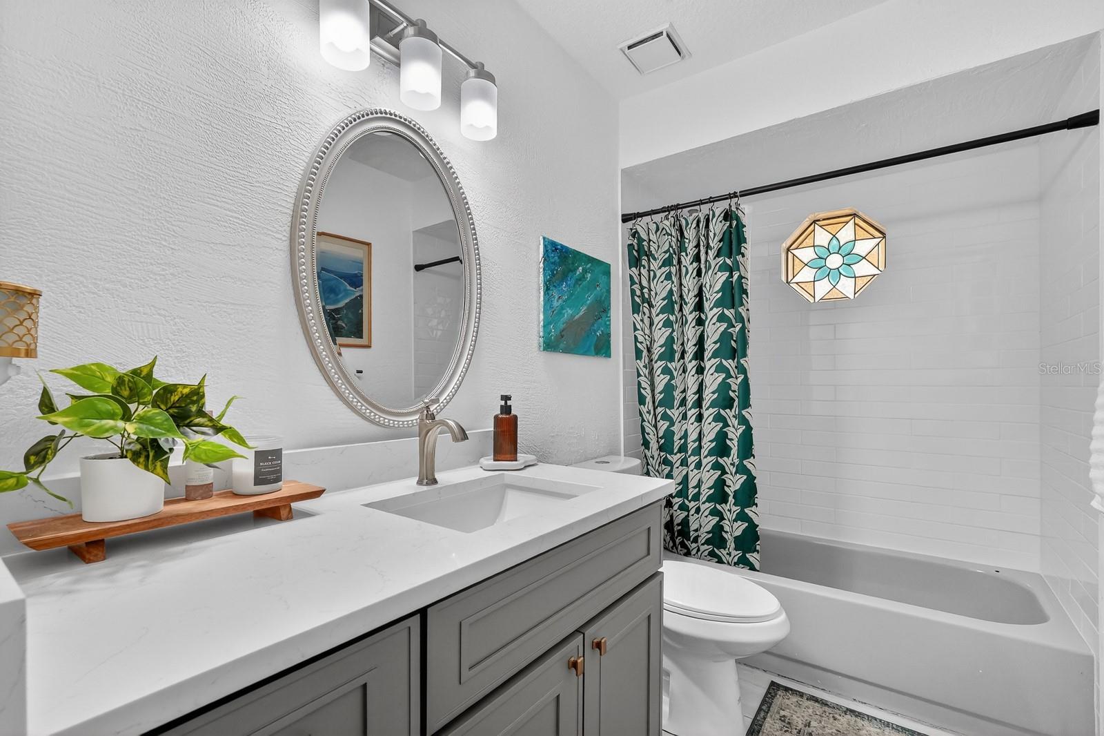 Image 23 of 42 For 5929 Hatteras Drive