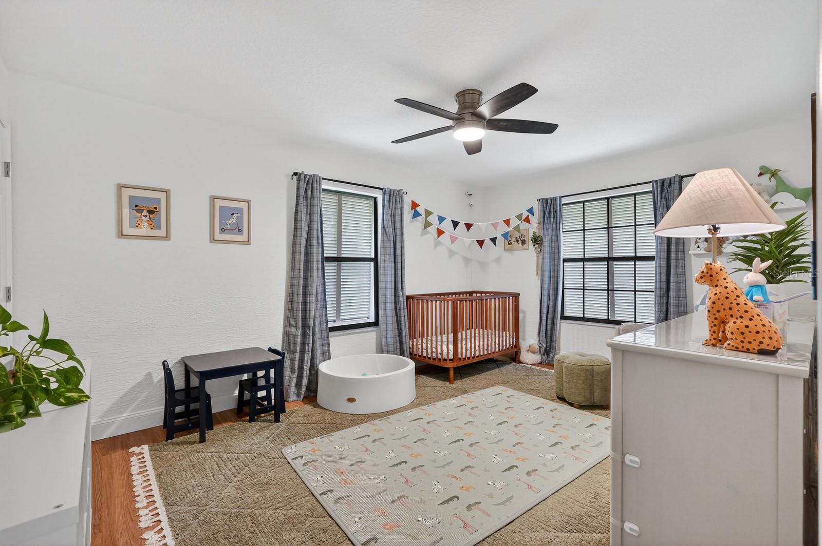 Image 24 of 42 For 5929 Hatteras Drive