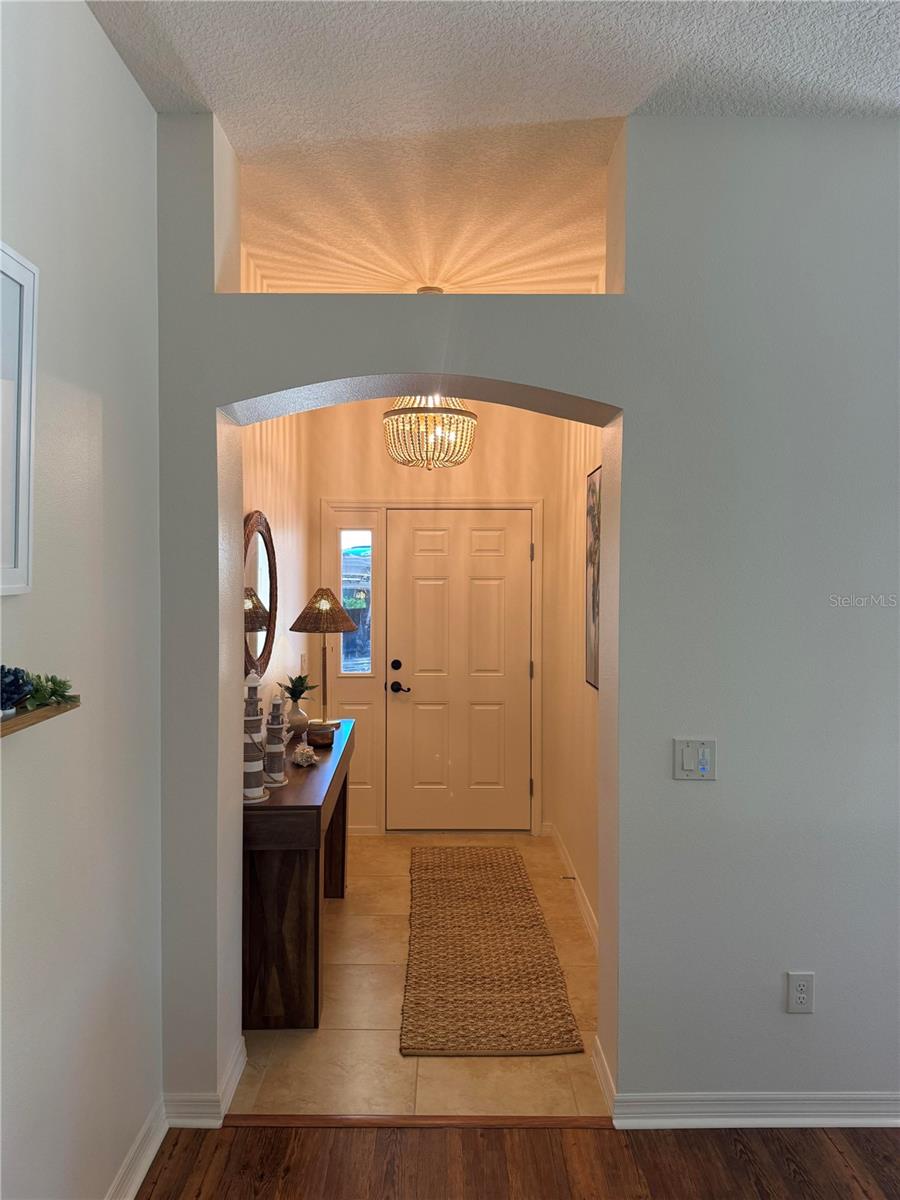 Image 3 of 22 For 1883 Loadstar Avenue