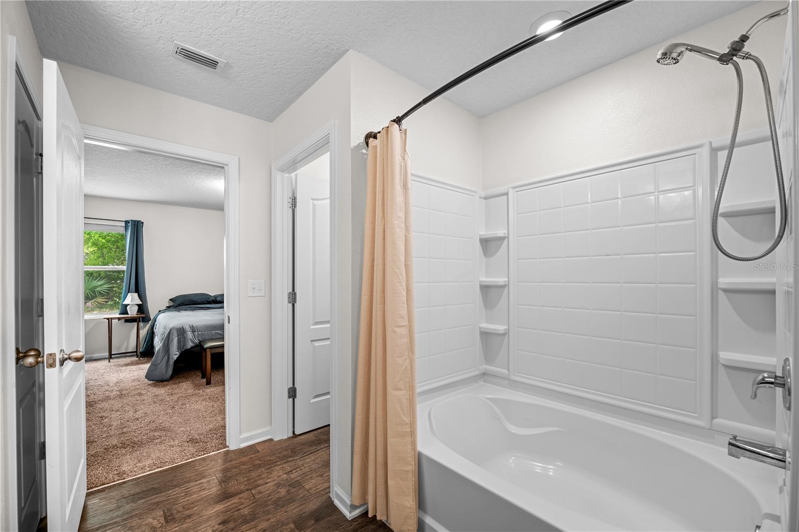 Image 32 of 46 For 2878 Buck Creek Place