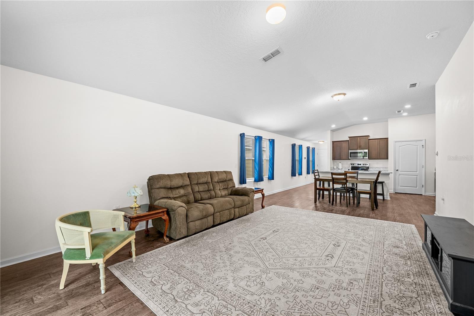 Image 5 of 46 For 2878 Buck Creek Place