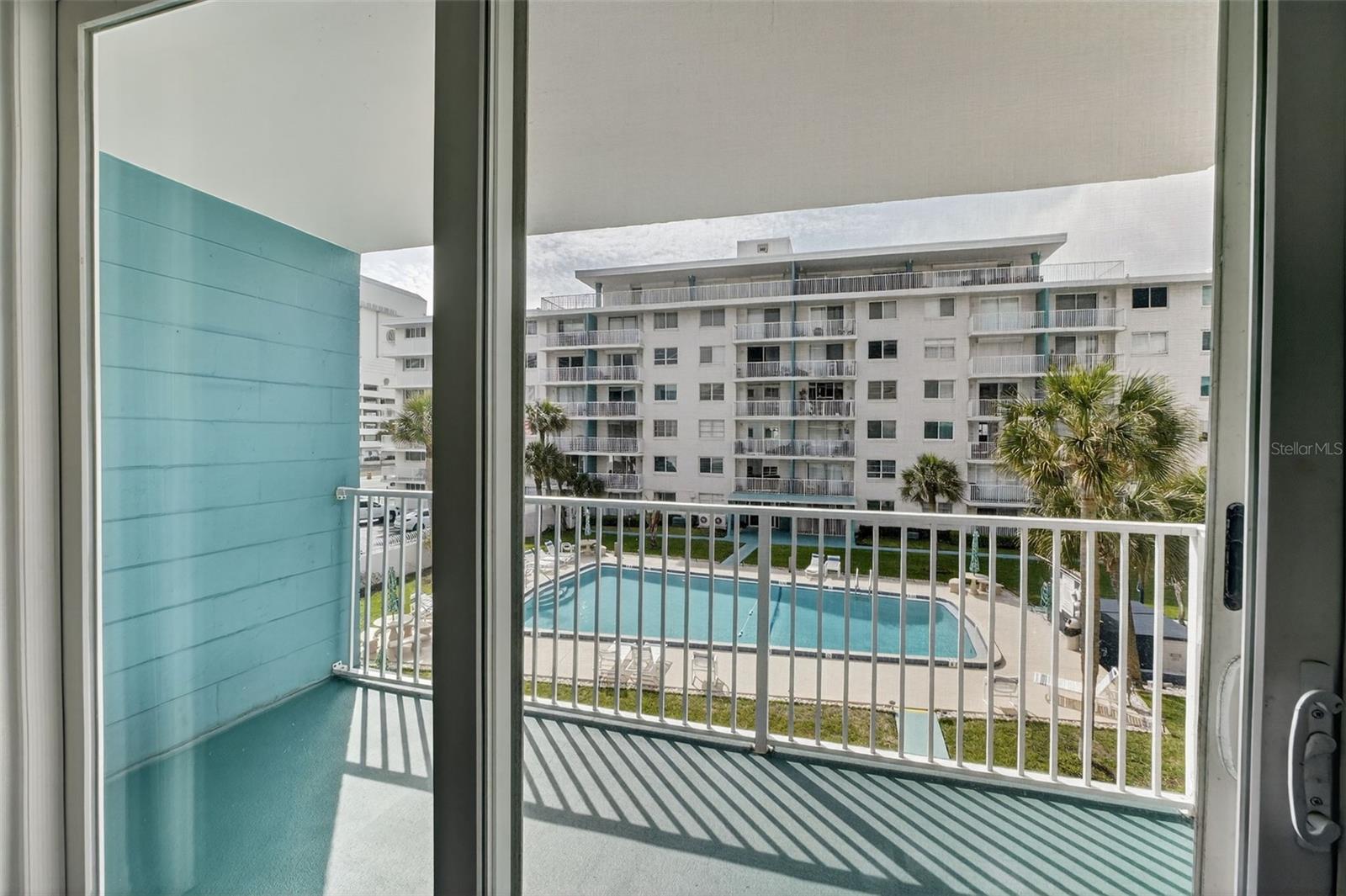 Image 19 of 41 For 2727 Atlantic Avenue 3170