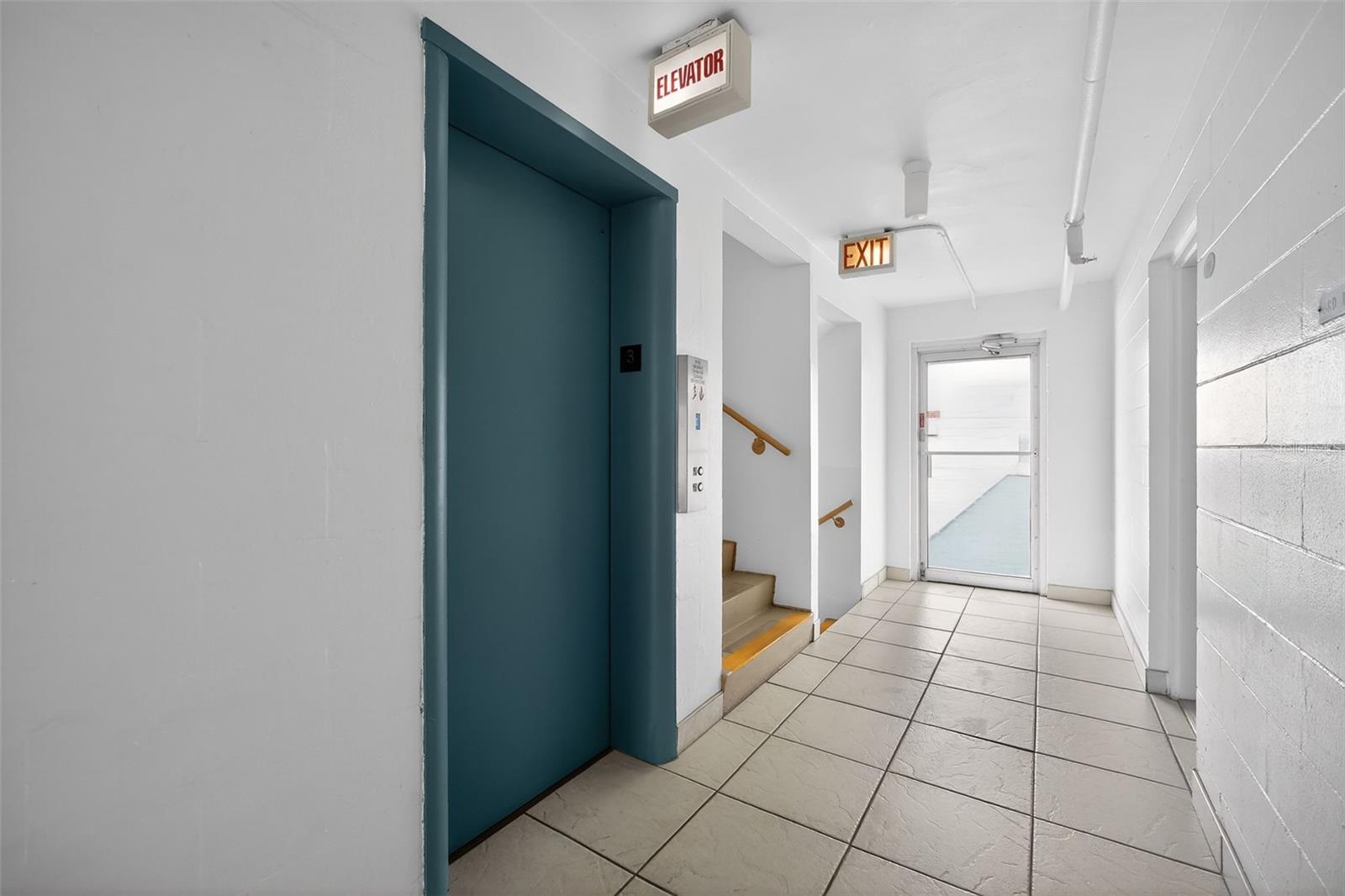 Image 27 of 41 For 2727 Atlantic Avenue 3170