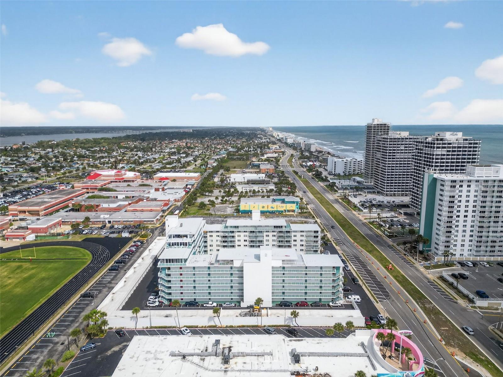 Image 4 of 41 For 2727 Atlantic Avenue 3170