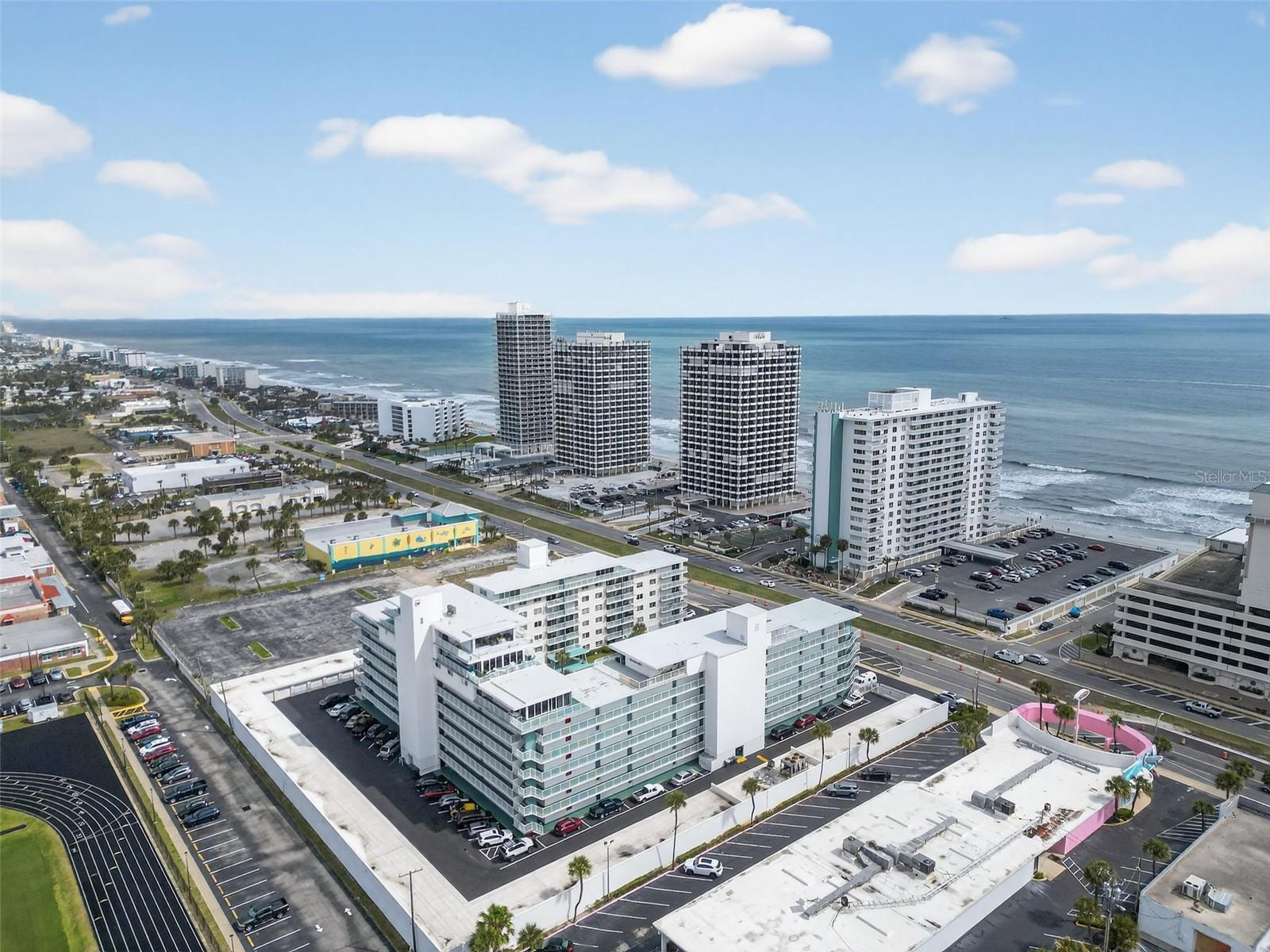 Image 5 of 41 For 2727 Atlantic Avenue 3170