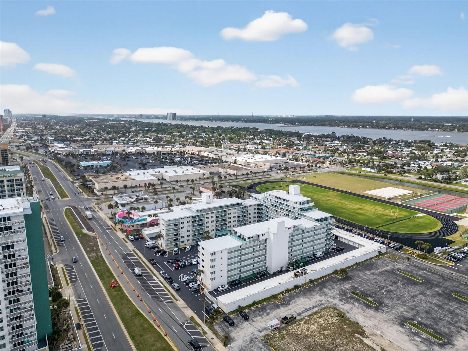 Image 8 of 41 For 2727 Atlantic Avenue 3170