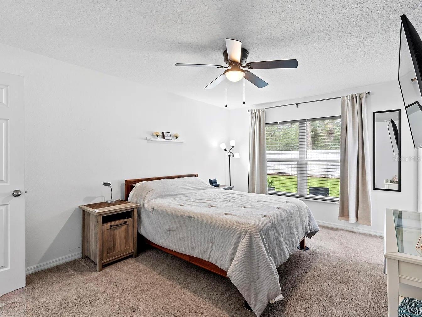 Image 11 of 17 For 84 Buttonworth Drive