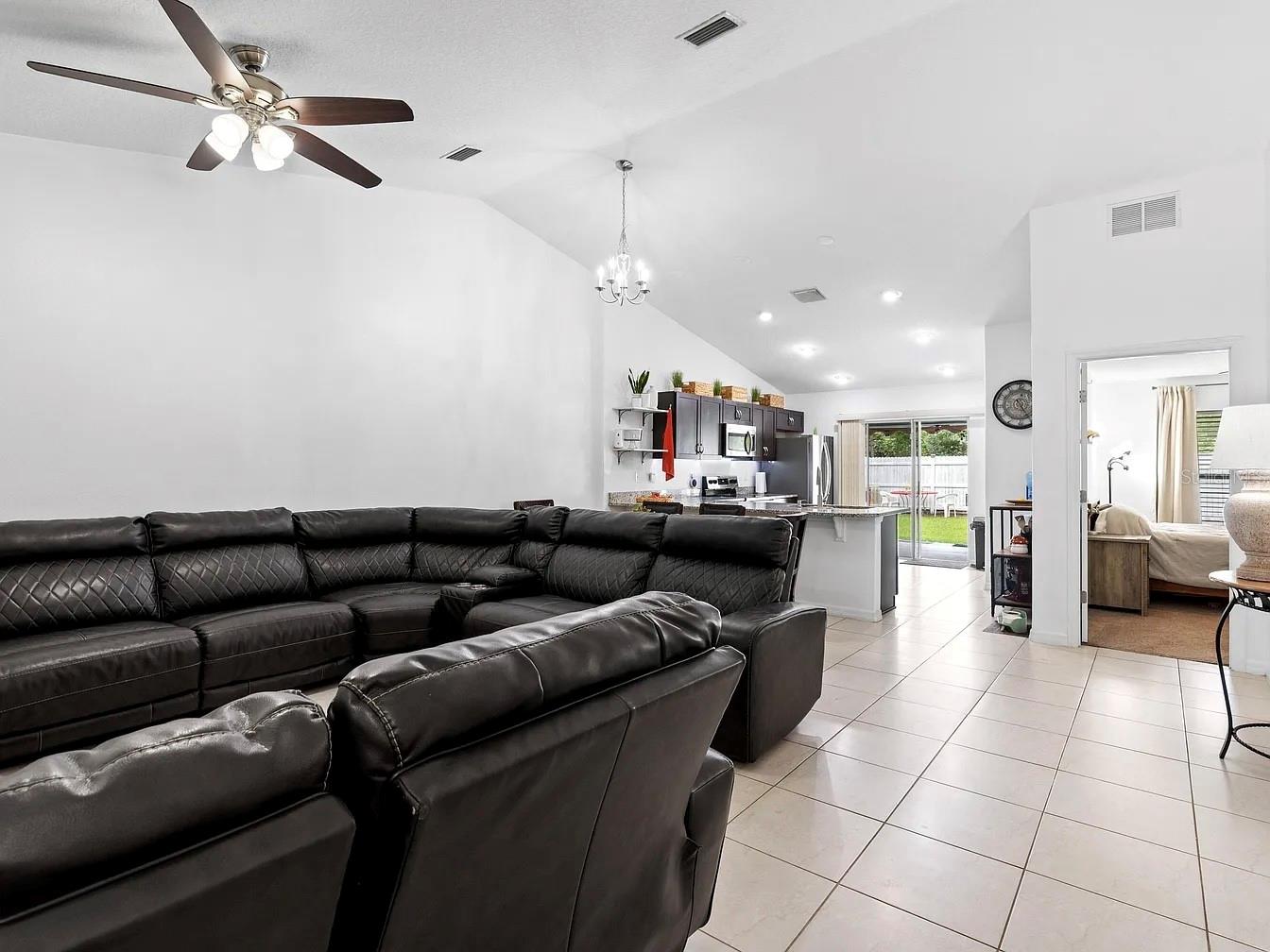 Image 7 of 17 For 84 Buttonworth Drive