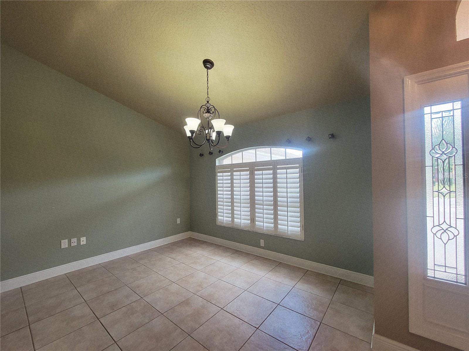 Image 16 of 55 For 119 Brandiwood Court