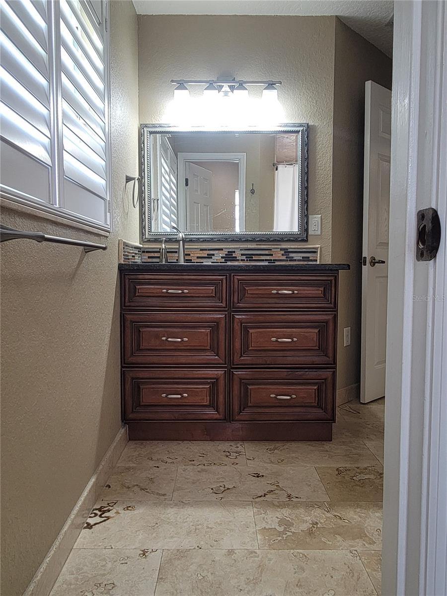 Image 25 of 55 For 119 Brandiwood Court