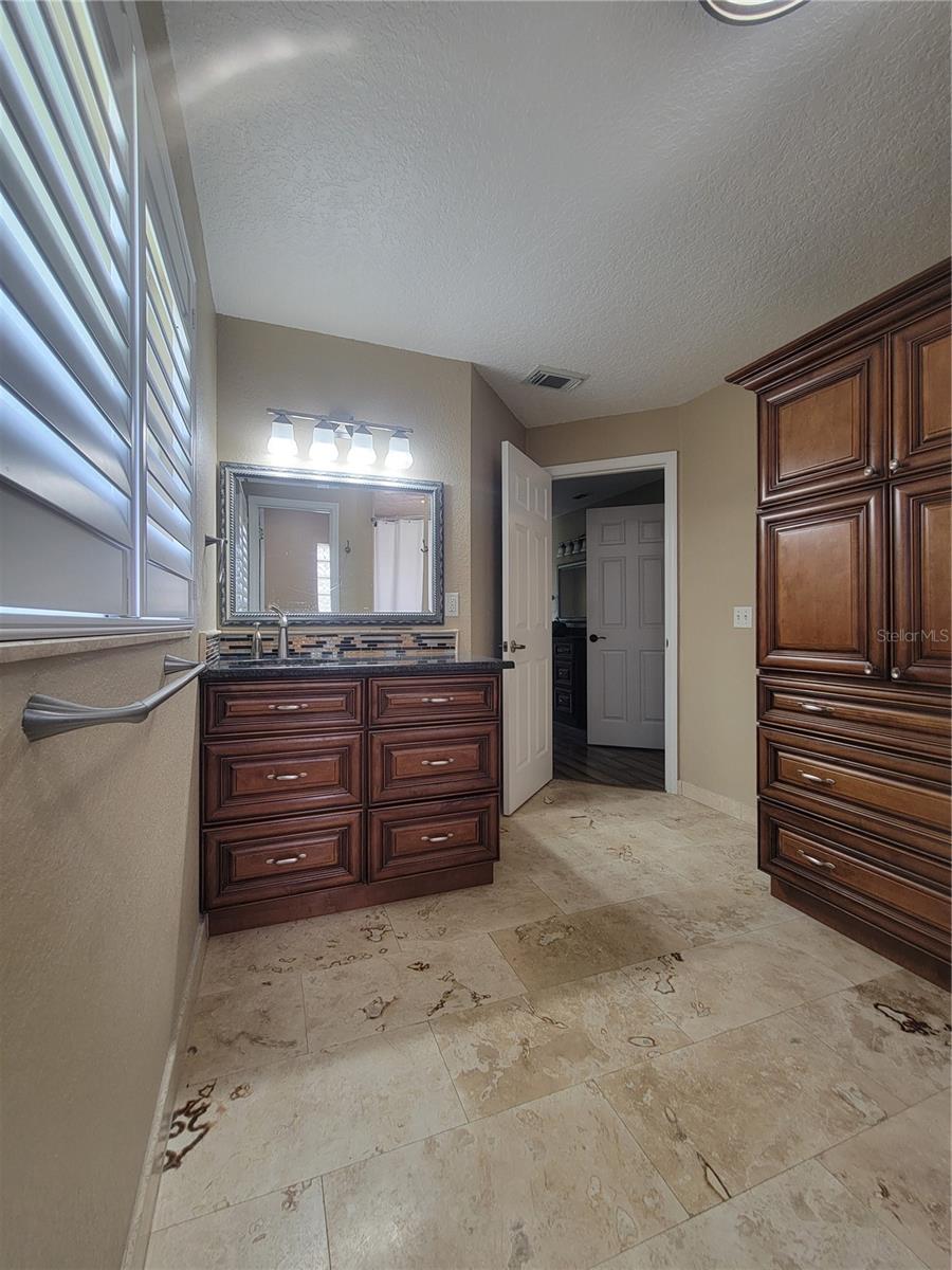 Image 26 of 55 For 119 Brandiwood Court