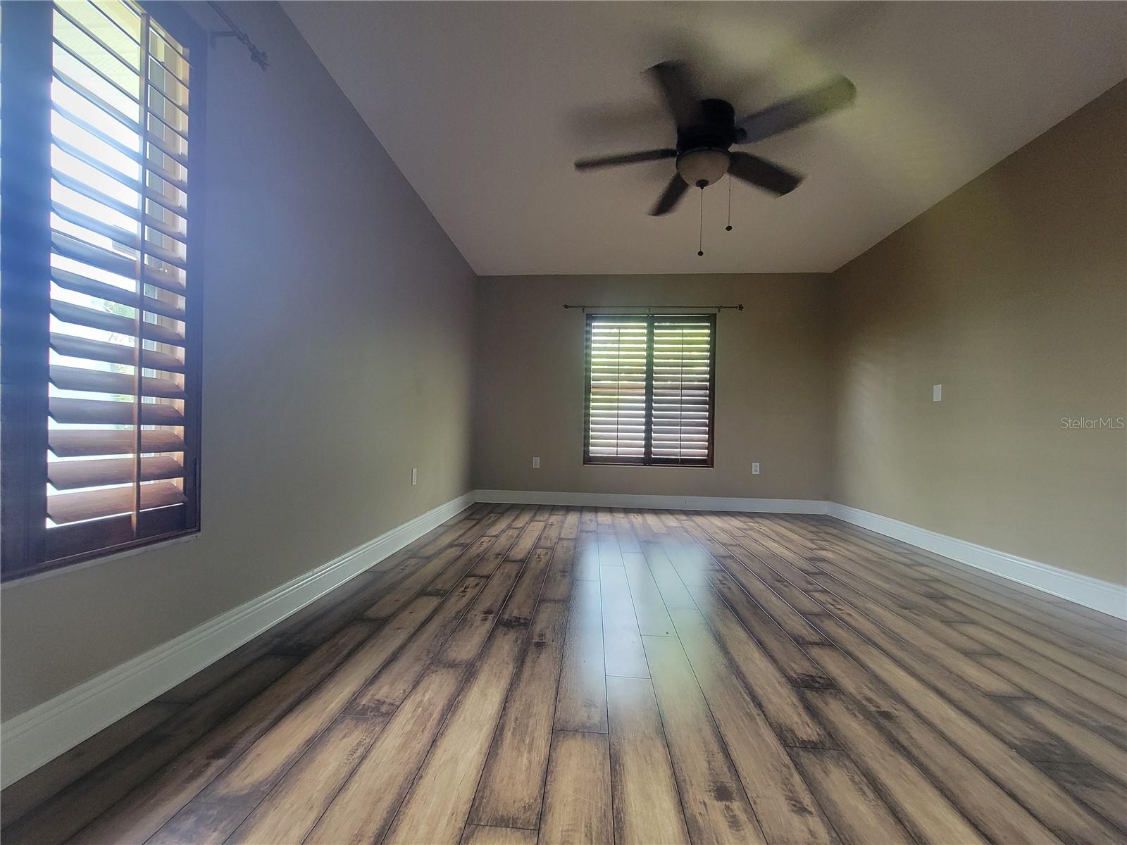 Image 28 of 55 For 119 Brandiwood Court