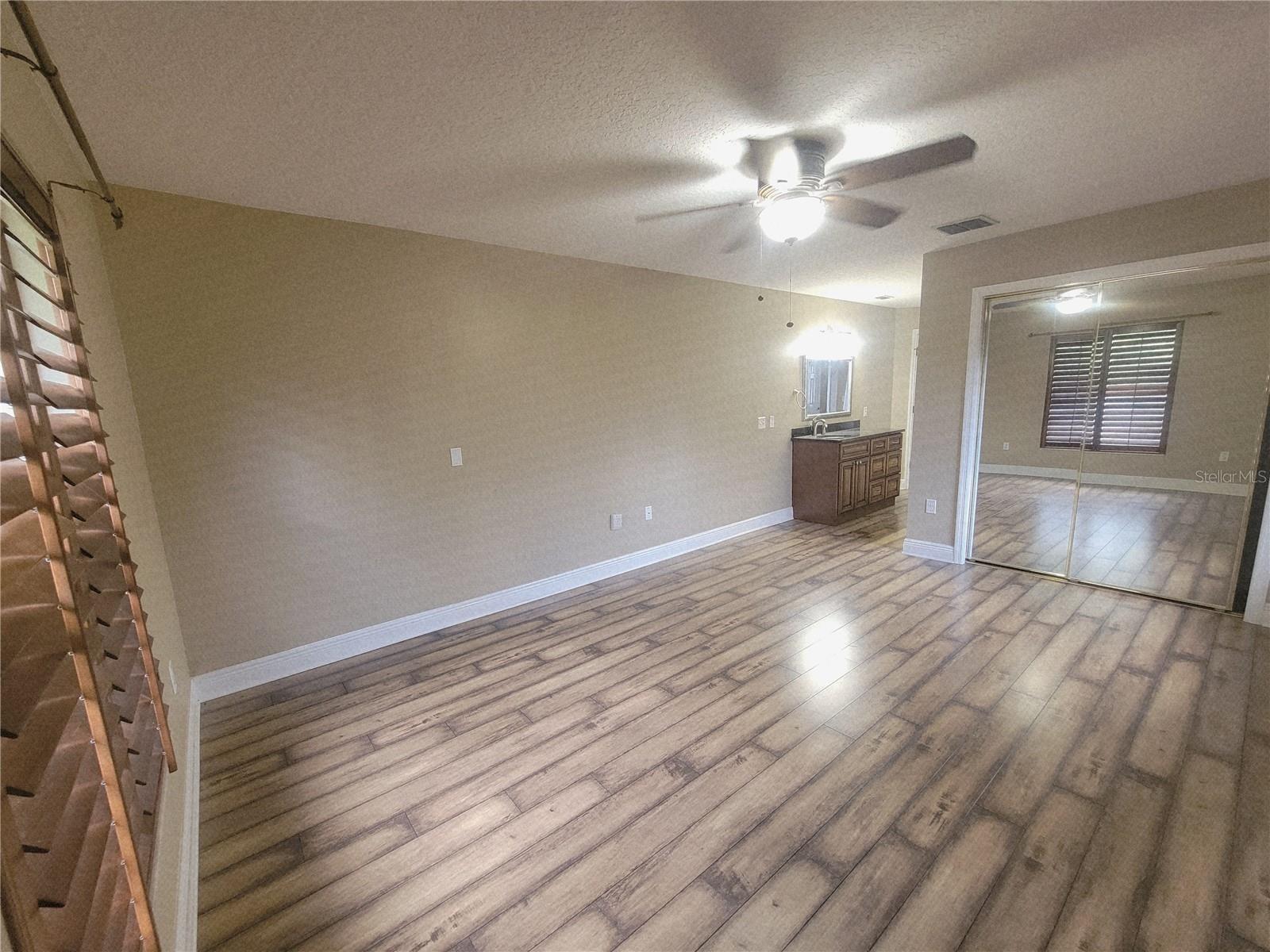 Image 29 of 55 For 119 Brandiwood Court