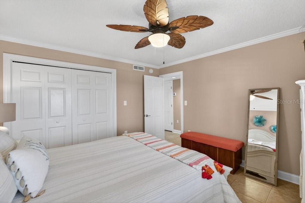 Image 18 of 61 For 6170 A1a S 215