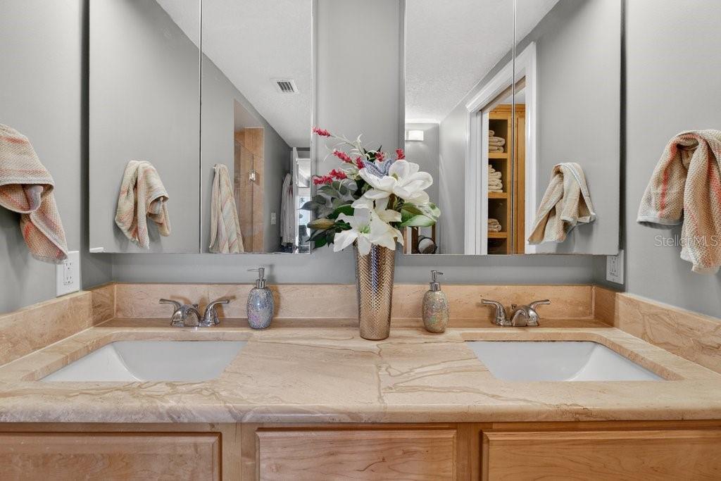 Image 56 of 61 For 6170 A1a S 215