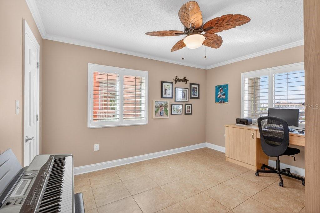 Image 9 of 61 For 6170 A1a S 215