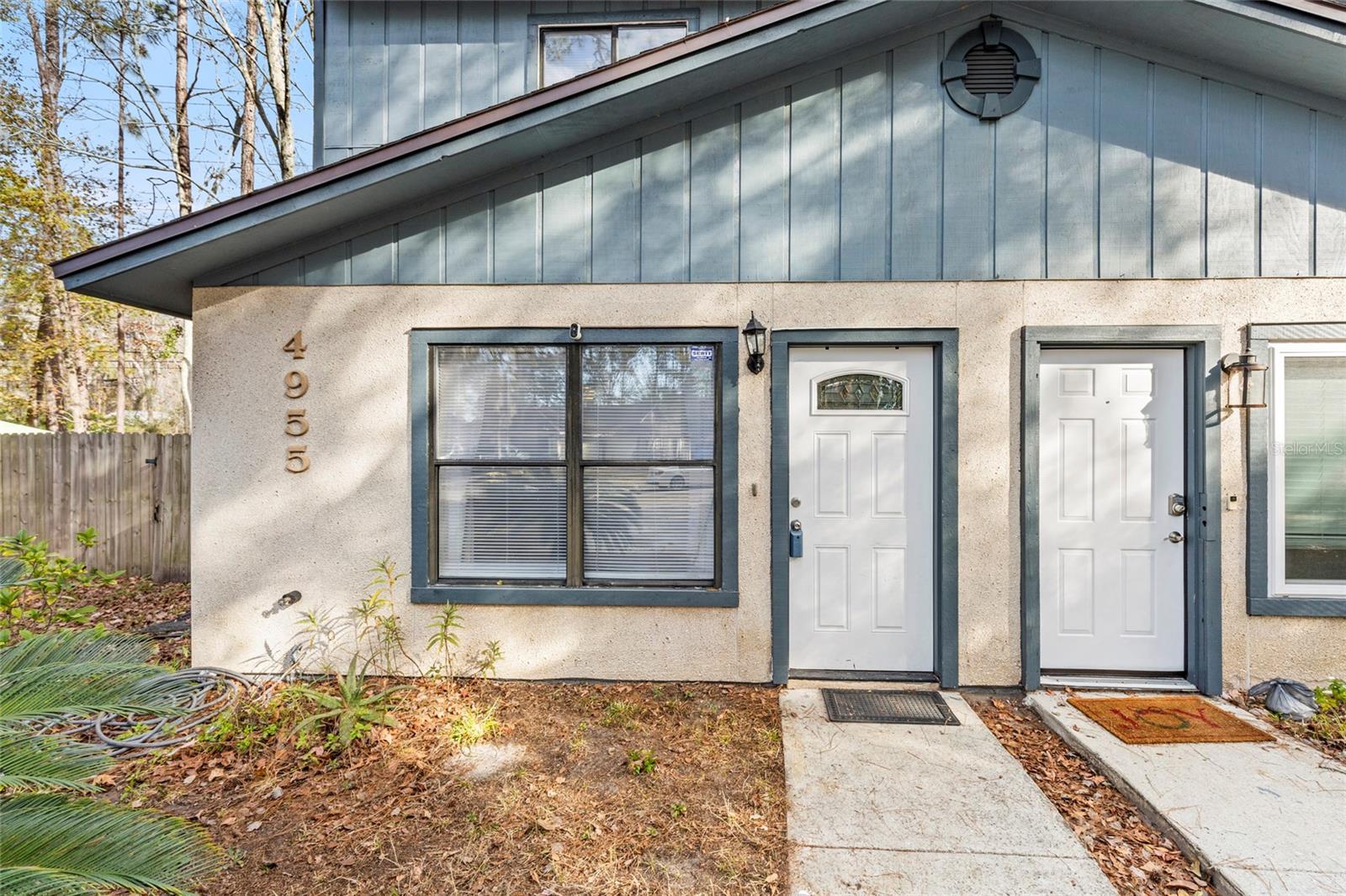 Image 2 of 17 For 4955 Knightsbridge Circle N