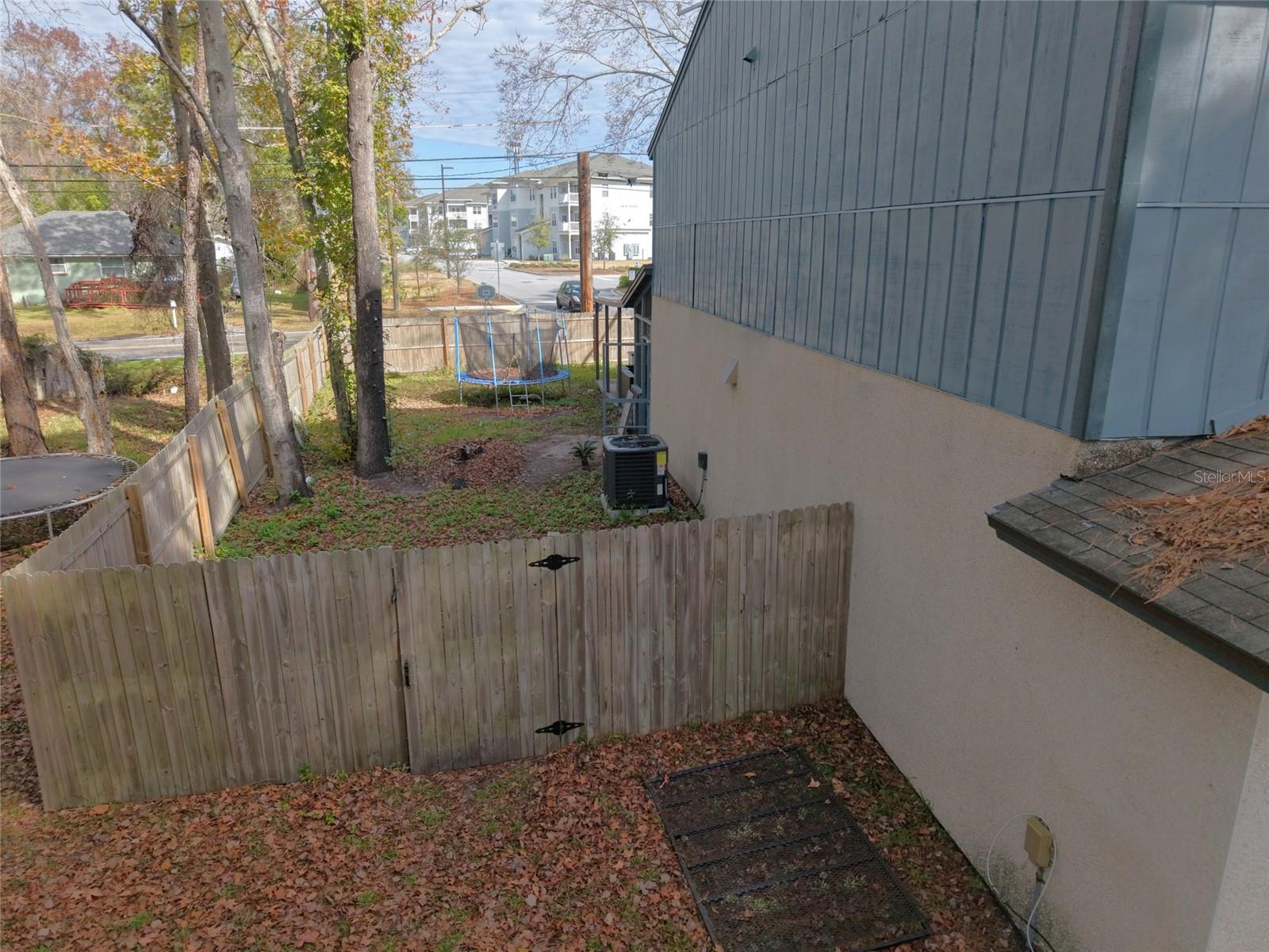 Image 3 of 17 For 4955 Knightsbridge Circle N