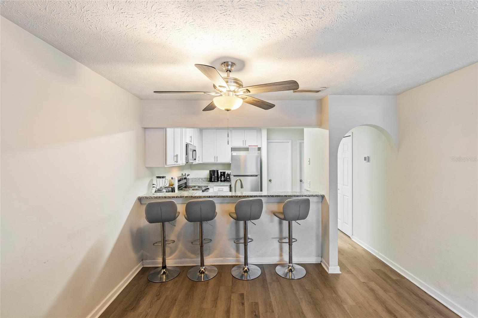 Image 6 of 17 For 4955 Knightsbridge Circle N