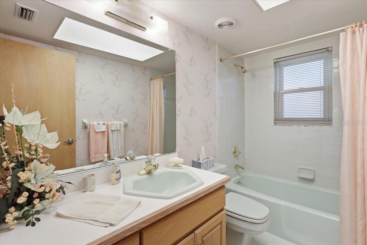 Image 14 of 60 For 23 Christopher Court