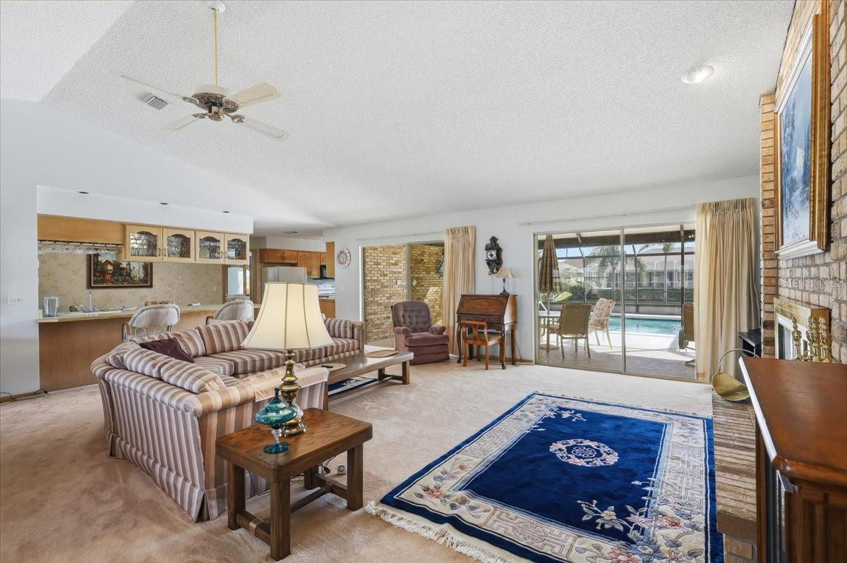 Image 21 of 60 For 23 Christopher Court