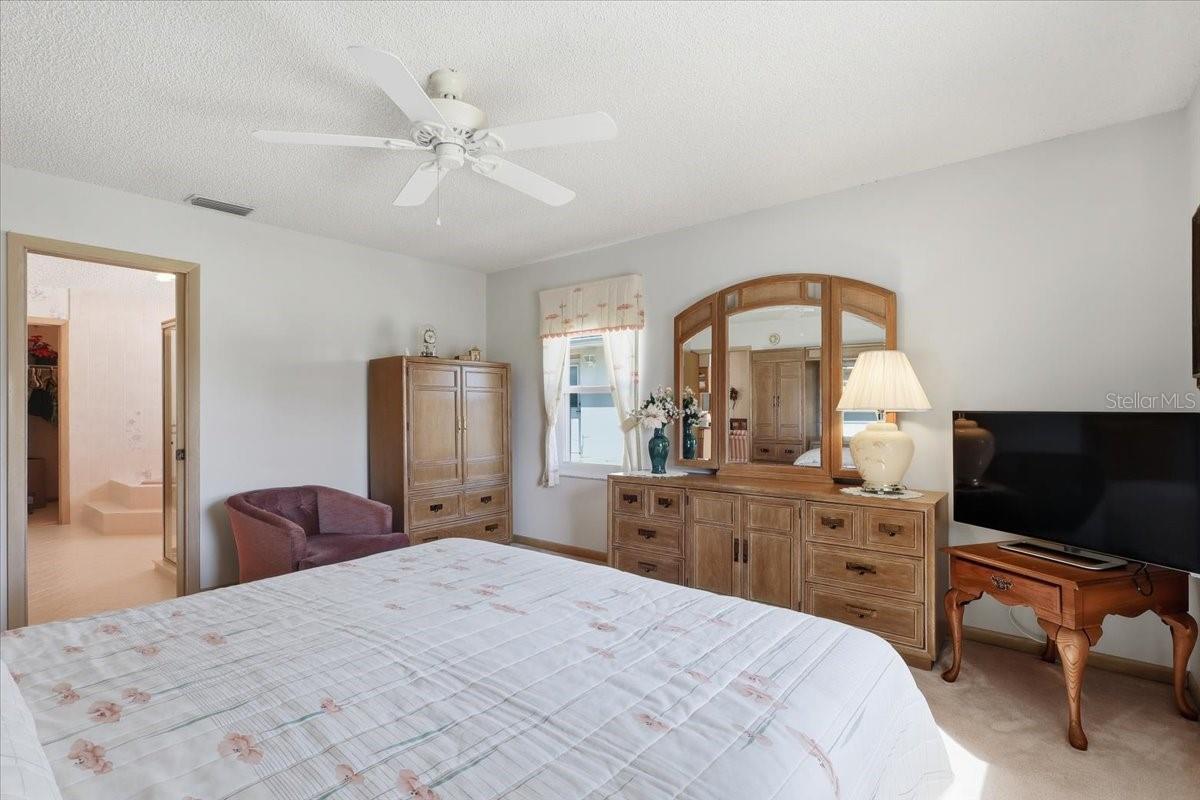 Image 24 of 60 For 23 Christopher Court