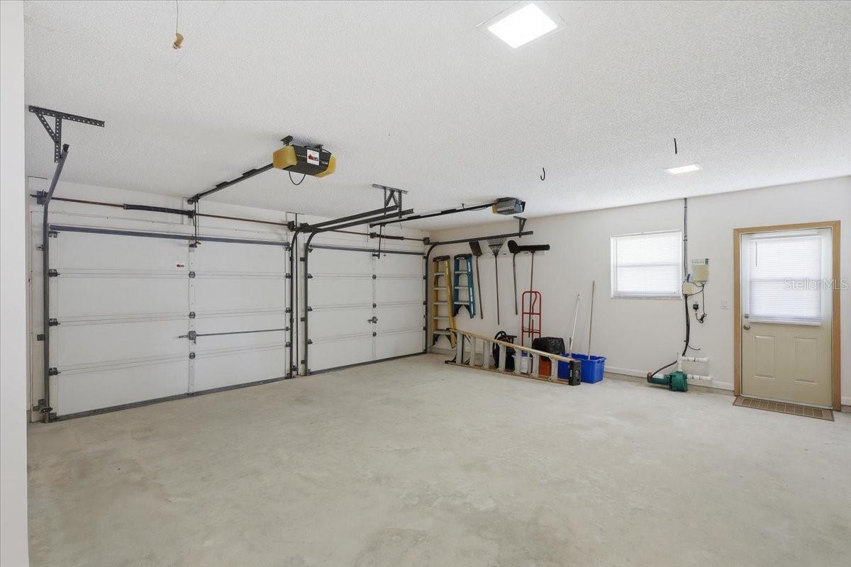 Image 34 of 60 For 23 Christopher Court