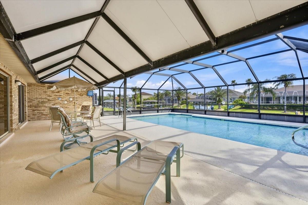 Image 39 of 60 For 23 Christopher Court