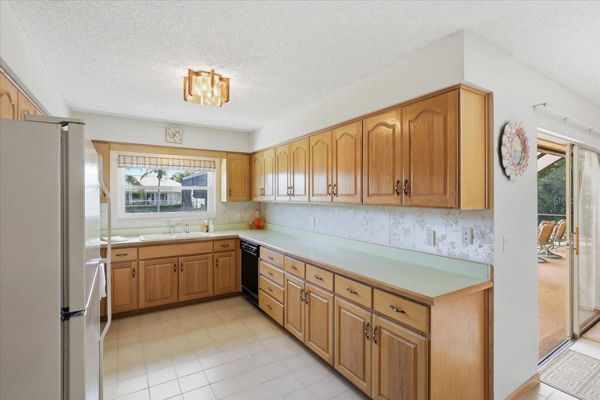 Image 6 of 60 For 23 Christopher Court