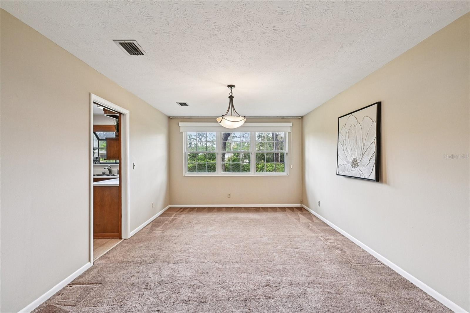 Image 11 of 60 For 8507 Synhoff Drive